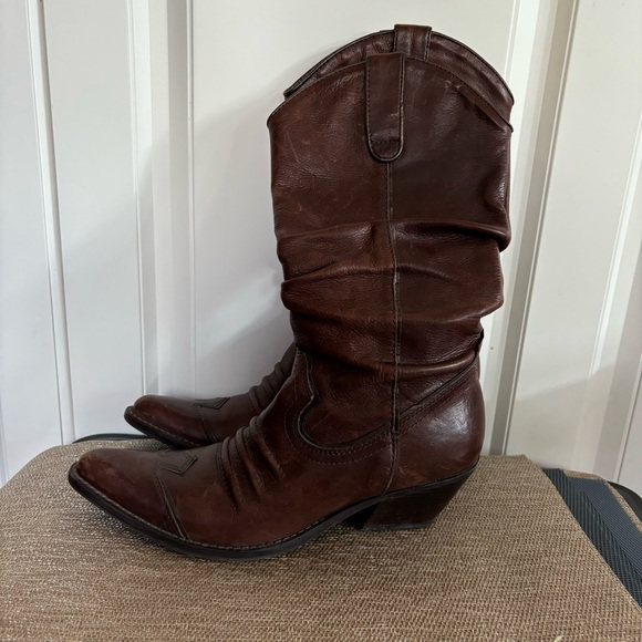 Brown Arturo Chiang Cowboy Boots - Picture 3 of 16